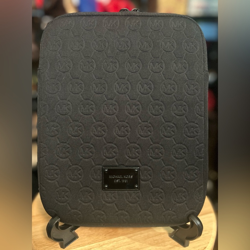 NEW Michael Kors Black Neoprene iPad Tablet Case w/ Zipper Closure
